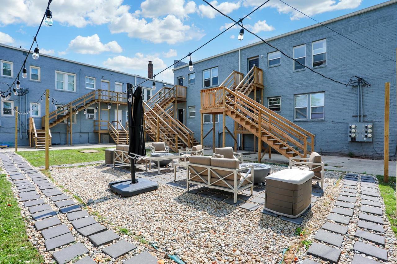 The Village Downtown West Indianapolis Exteriör bild